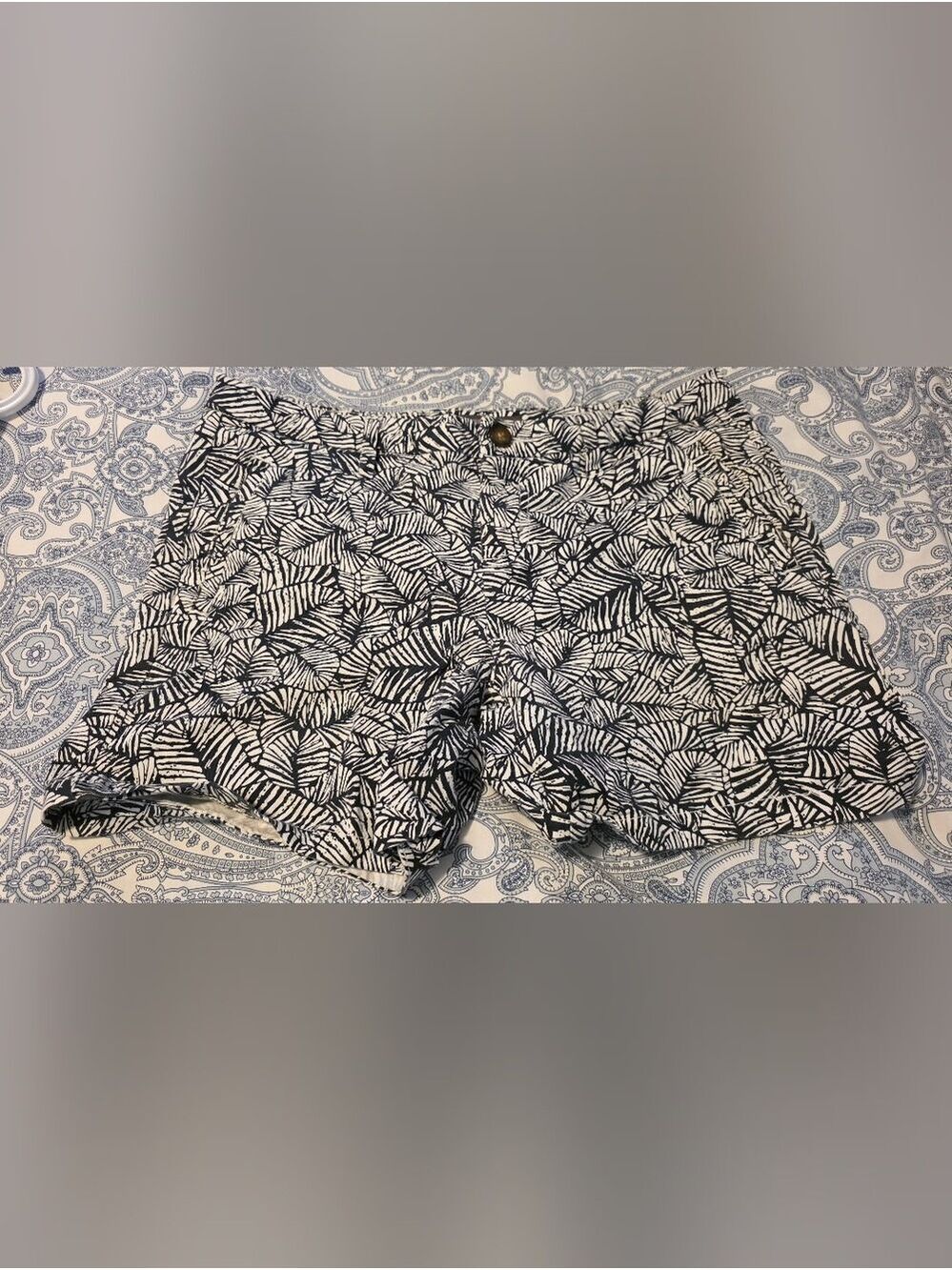 4/$25 Deal! Navy Leaf Print Shorts
